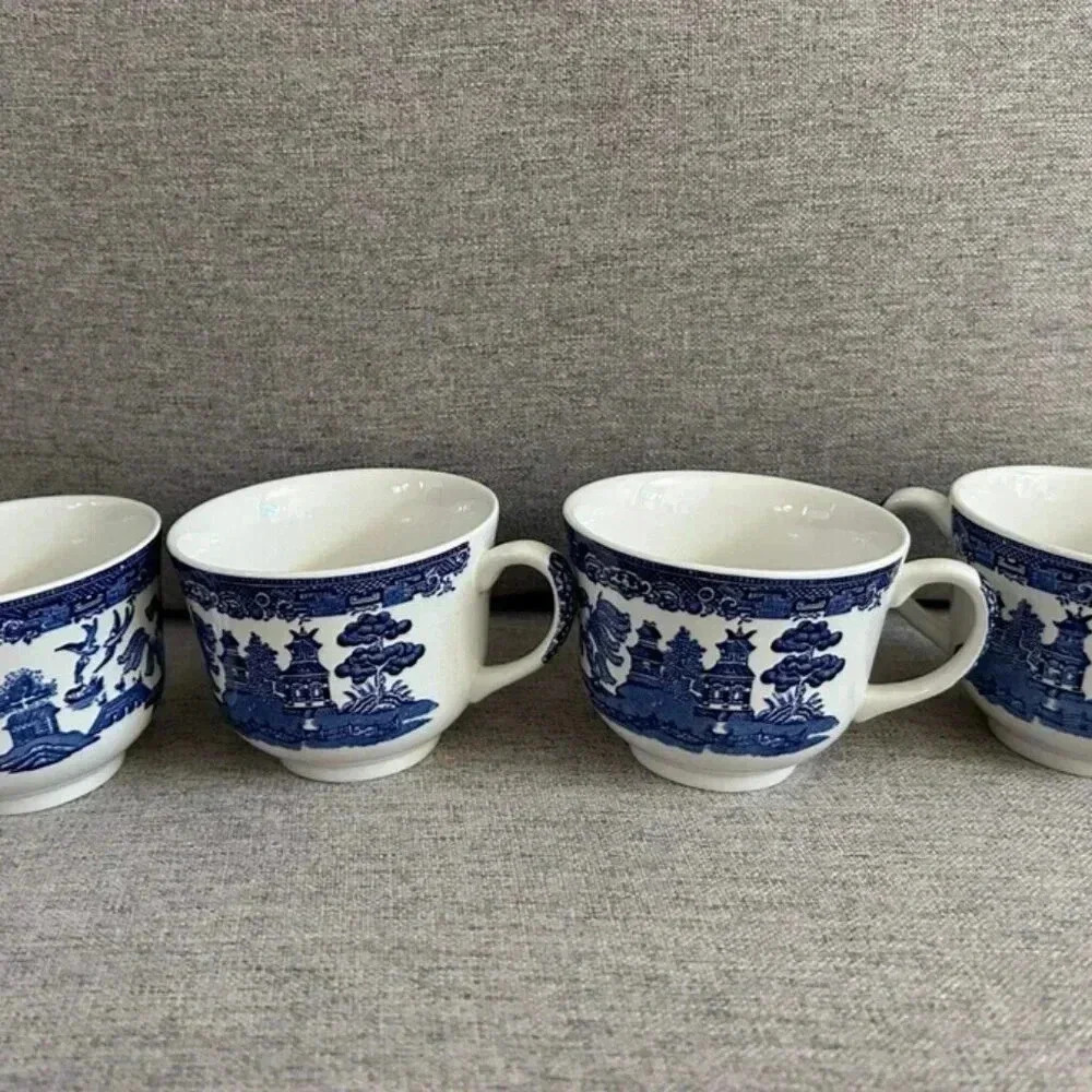 Vintage Set of 4 Blue & White - Blue Willow Coffee Cups Mugs Made In England